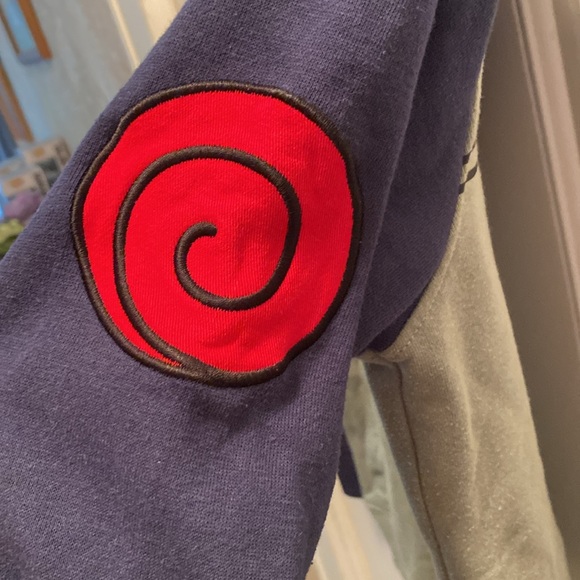 Kakashi character hoodie from Naruto Shippuden. - Picture 2 of 9